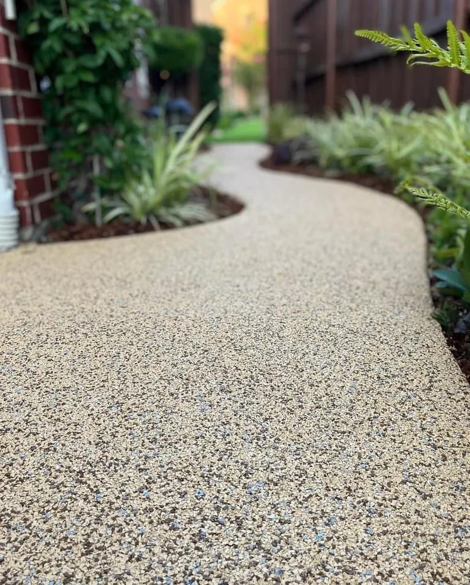 Softroc rubber surfacing on a walking trail